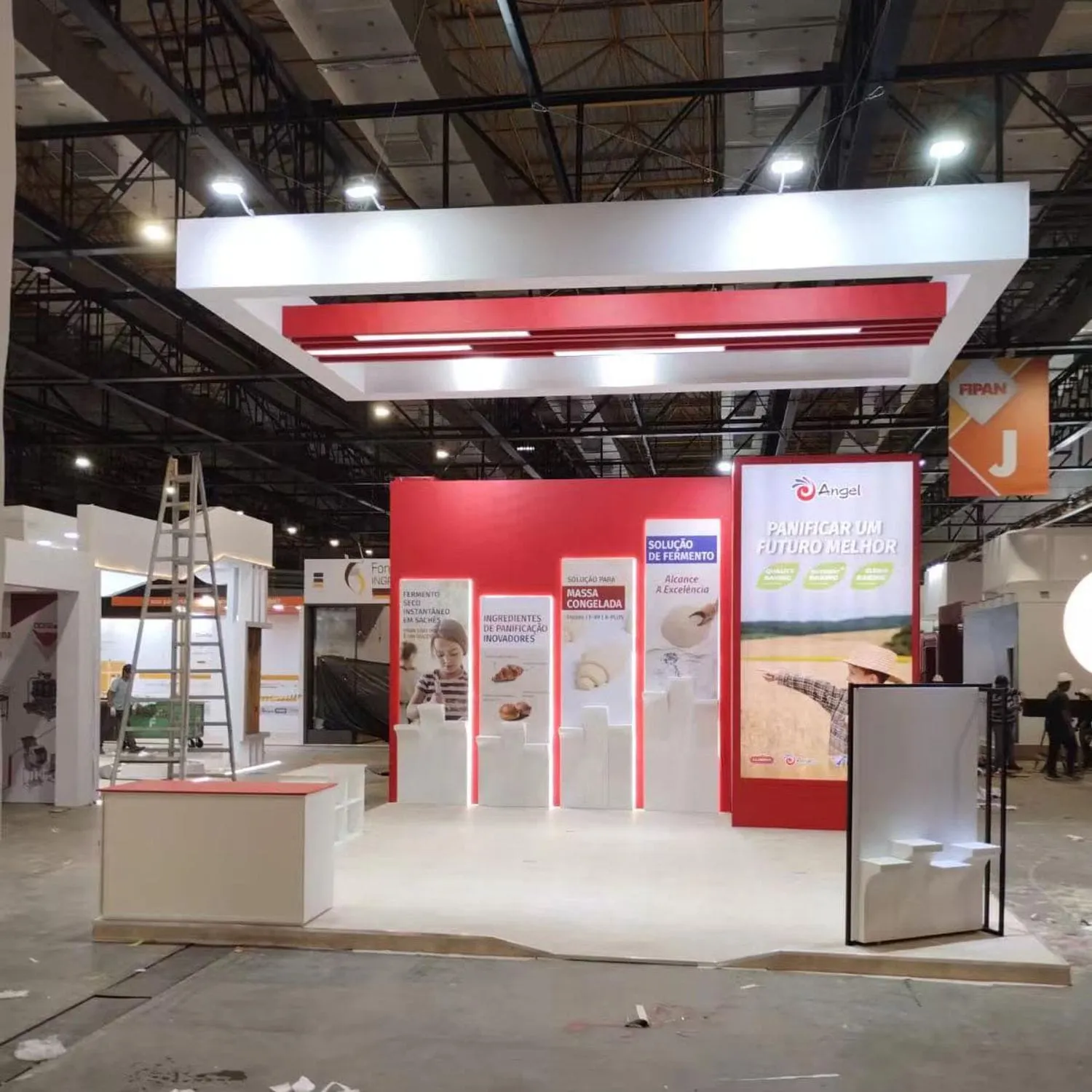 韓國特裝制作搭建制作工廠如何選擇？在選擇時(shí)候，有什么主意事項(xiàng)？(圖1)