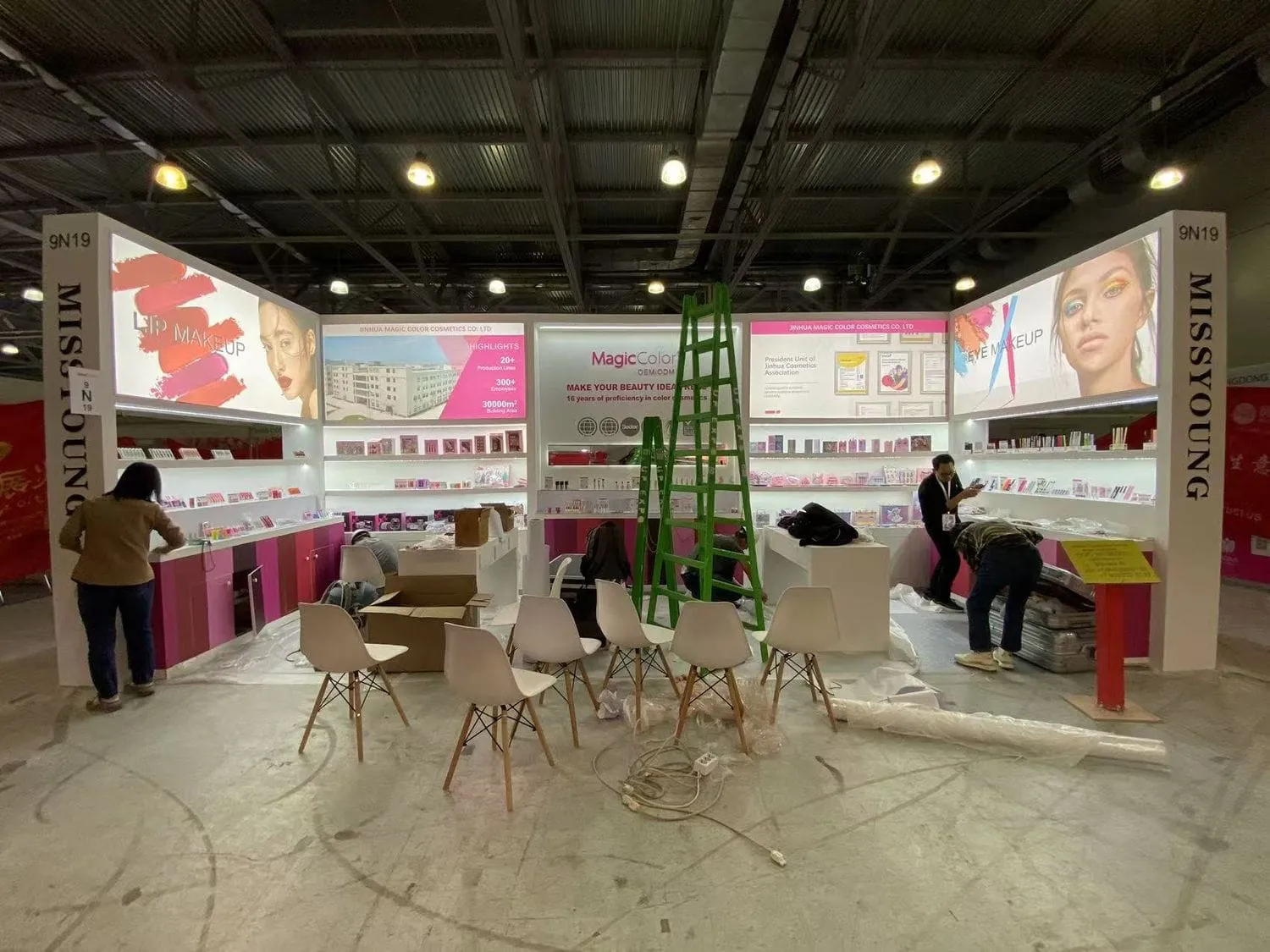 越南展会搭建工厂如何选择?在选择时候,有什么主意事项?(图1) 越南展会搭建工厂如何选择?在选择时候,有什么主意事项?(图1)