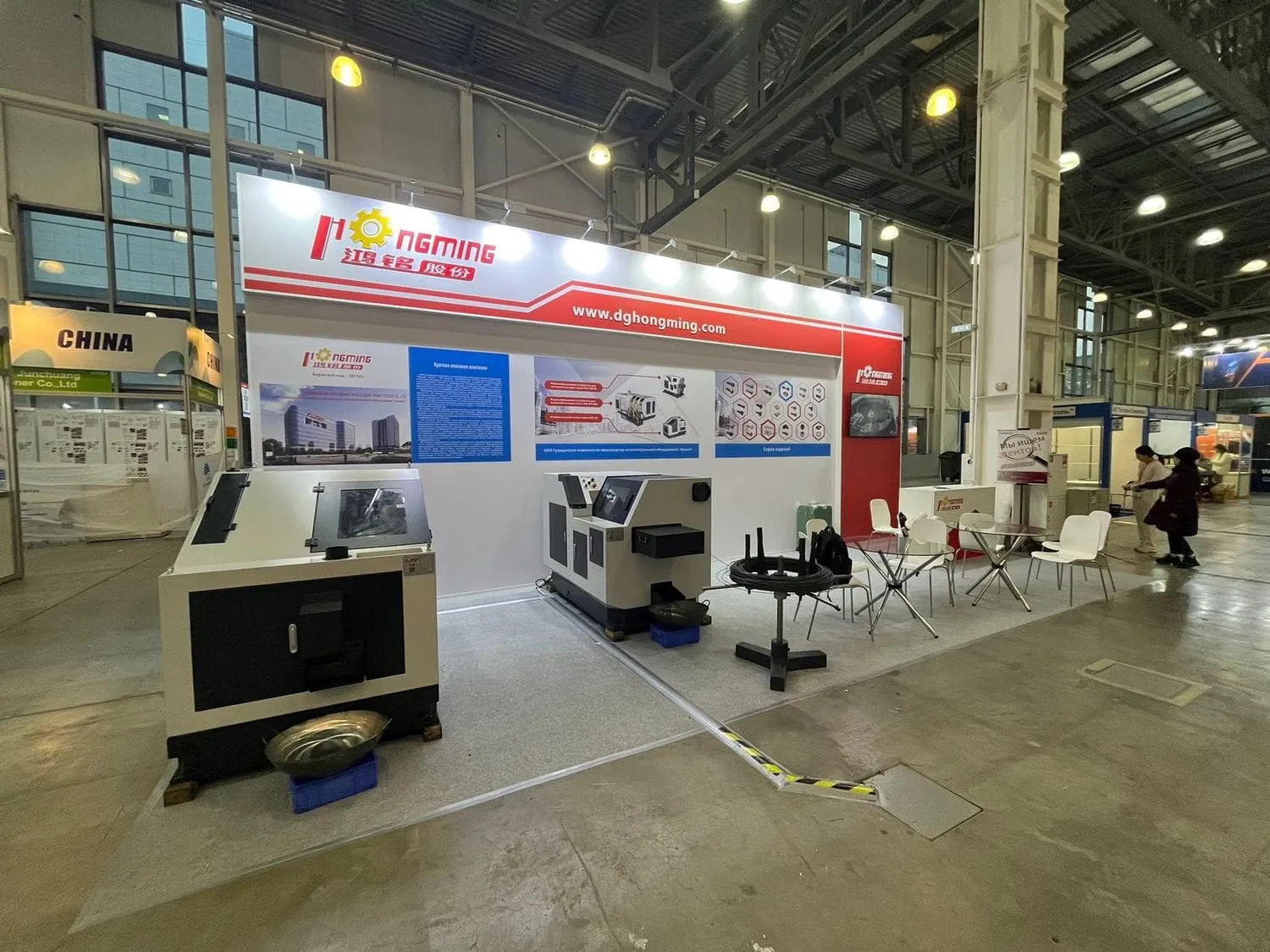 菲律宾展台设计本土制作工厂怎么选择？在选择时候，有什么主意事项？(图1)