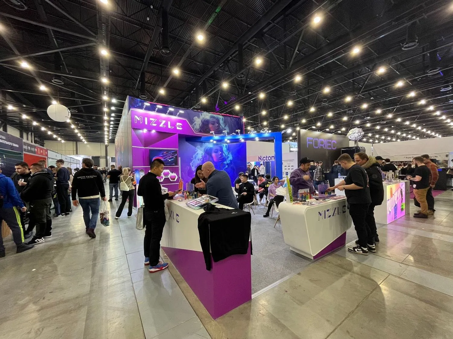 选择俄罗斯展位搭建公司时，有几个关键点需要特别关注(图1)