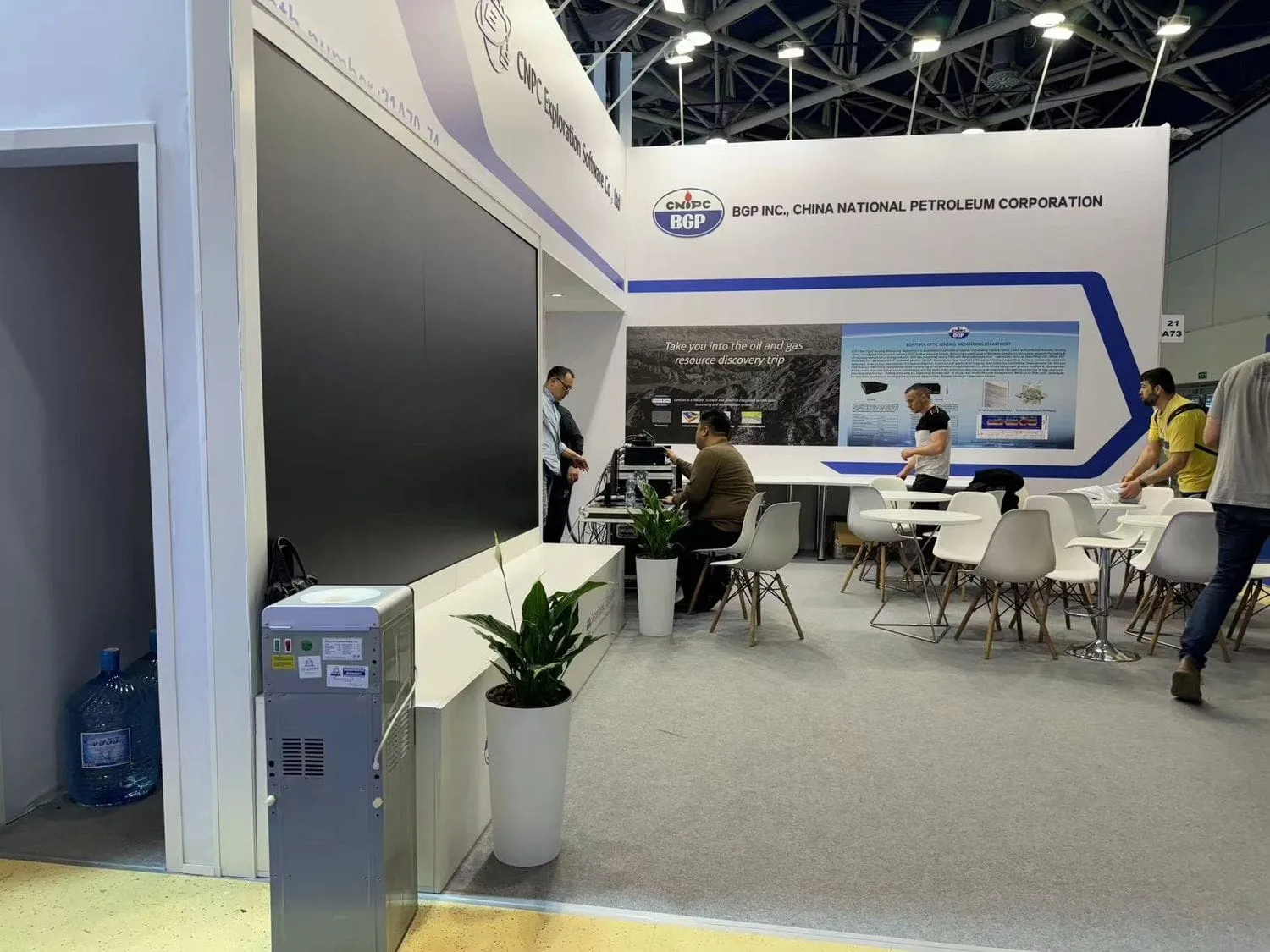 越南展会设计搭建公司如何选择？在选择时候，需要注意什么？(图1)