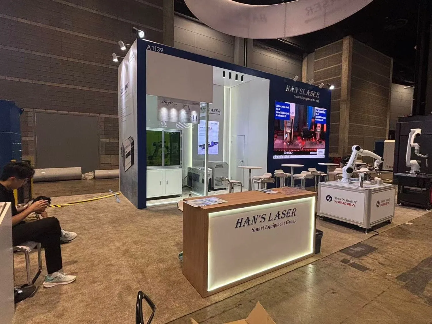 菲律宾展位制作搭建制作工厂如何选择？在选择时候，有什么主意事项？(图1)