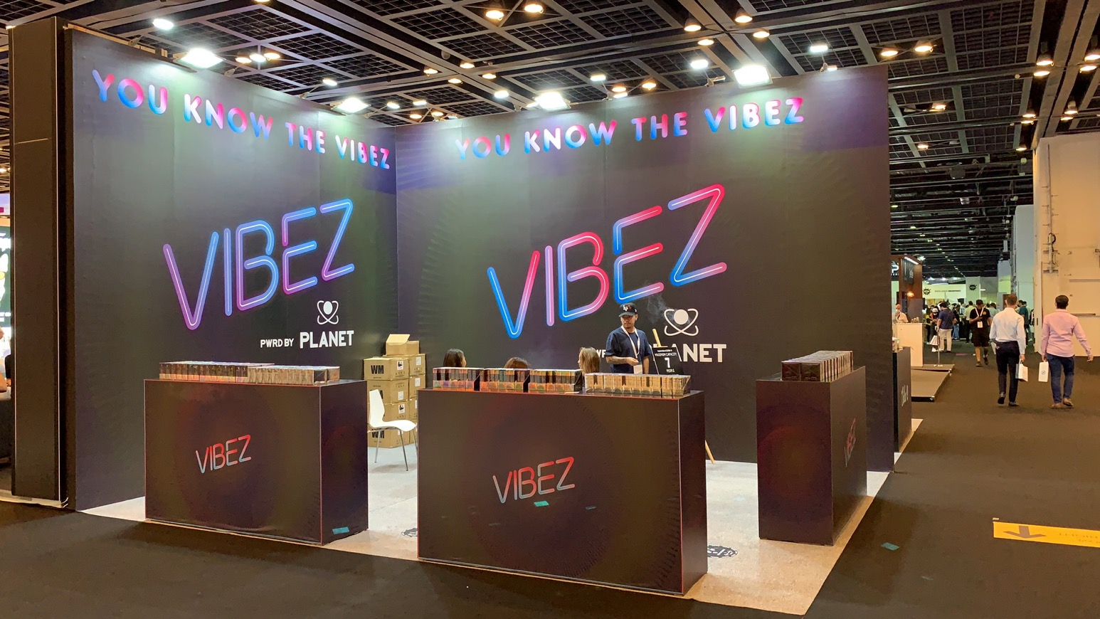 深圳展台搭建设计企业_但是对于展出者和参观者,有些展品更重要些,一般是新产品或成(图1)